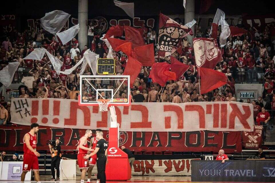 אוהדי הפועל תל אביב , עודד קרני