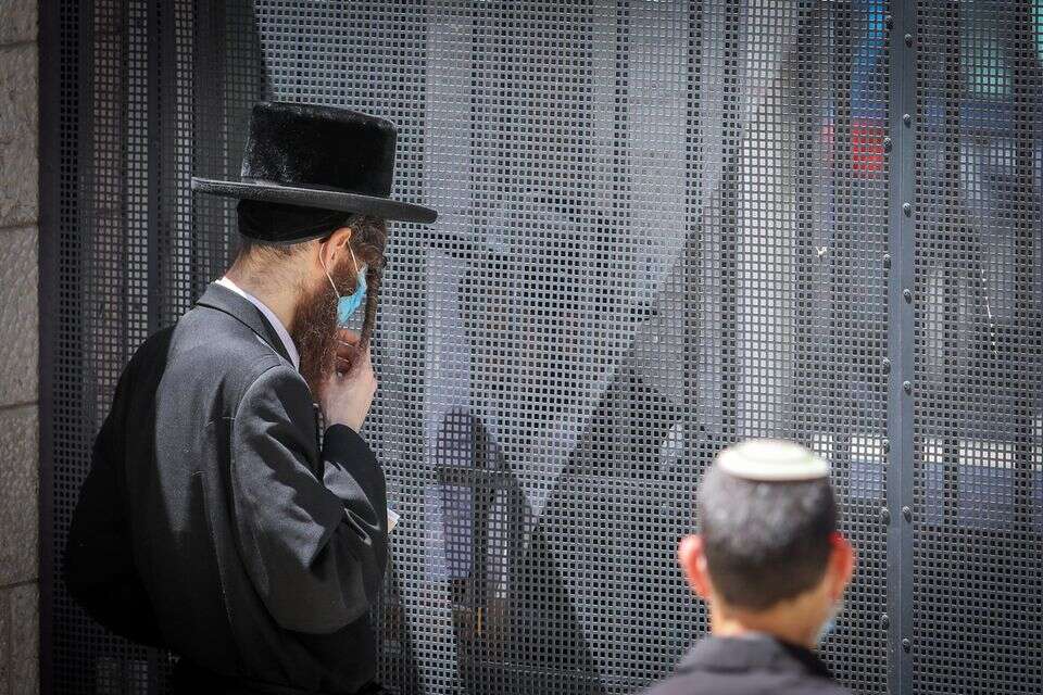 חבר כת לב טהור , אורן בן חקון
