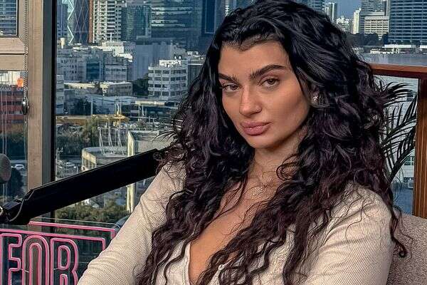 חושפת הודעה שריגשה אותה. פרידה עוזיאל באולפן "סויסה + 1" , For Real