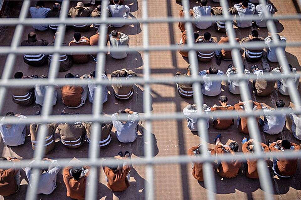 נמצאים בחזית מול הנוח'בות - אבל לא מוכרים כ