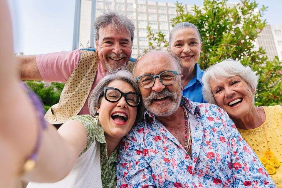 מבוגרים מתפקדים טוב יותר מבני הגיל שלהם בדור הקודם. אילוסטרציה , גטי אימג'ס