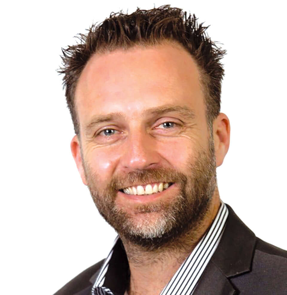 ניר שמול, מנכ"ל החברה לפיתוח והתחדשות עירונית ומנכ"ל שניר , יח"צ