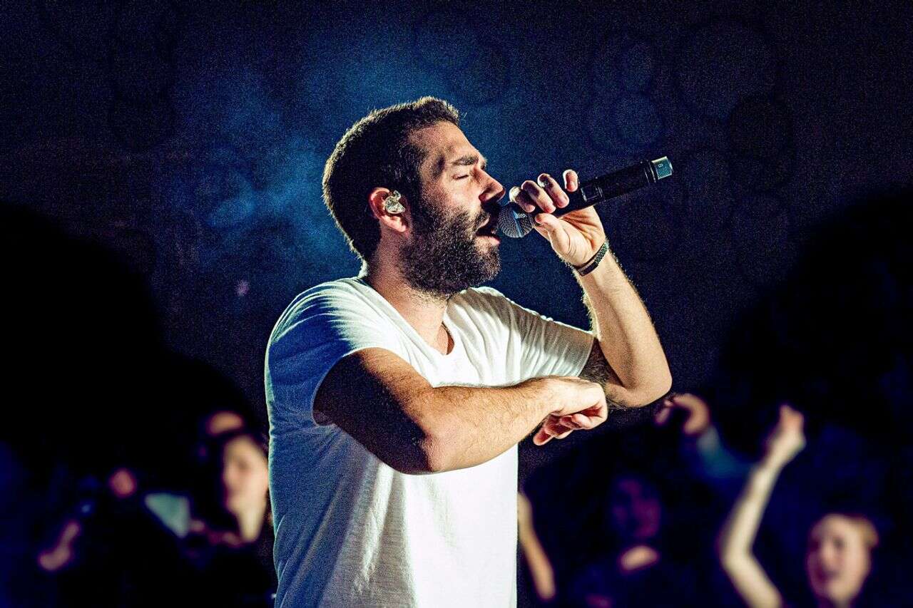 Mazel Tov: Ravid Plotnik and his wife are expecting their first child