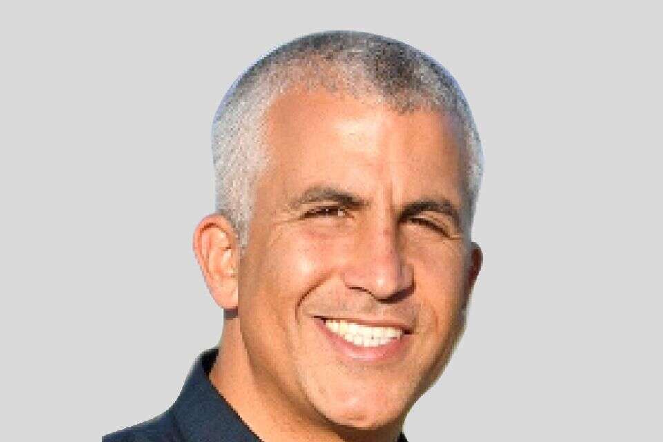 מנחם קלמנזון , .