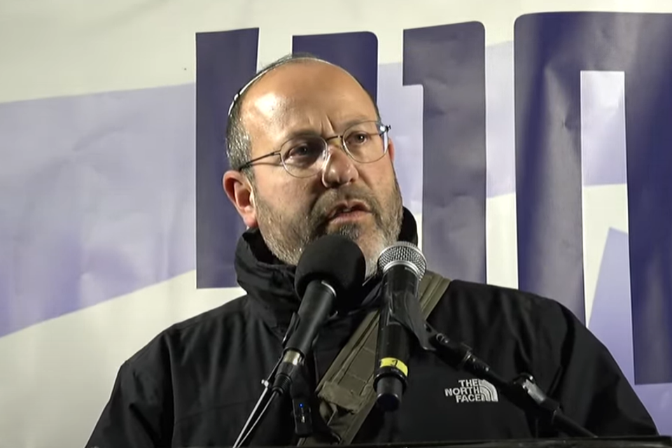 צביקה מור הערב , ללא