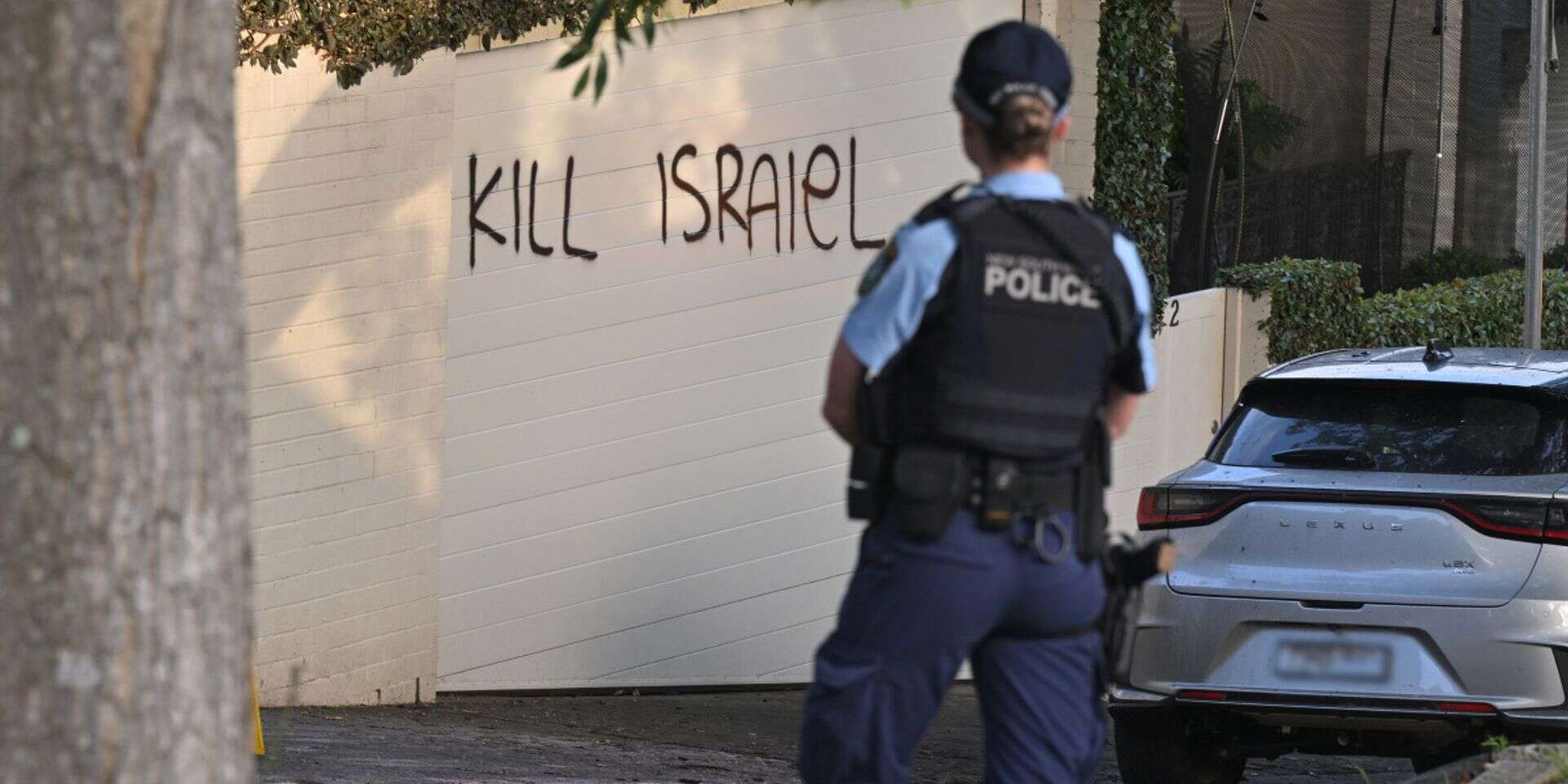 שוטר בזירת התקיפה האנטישמית בסידני , אי.פי.איי