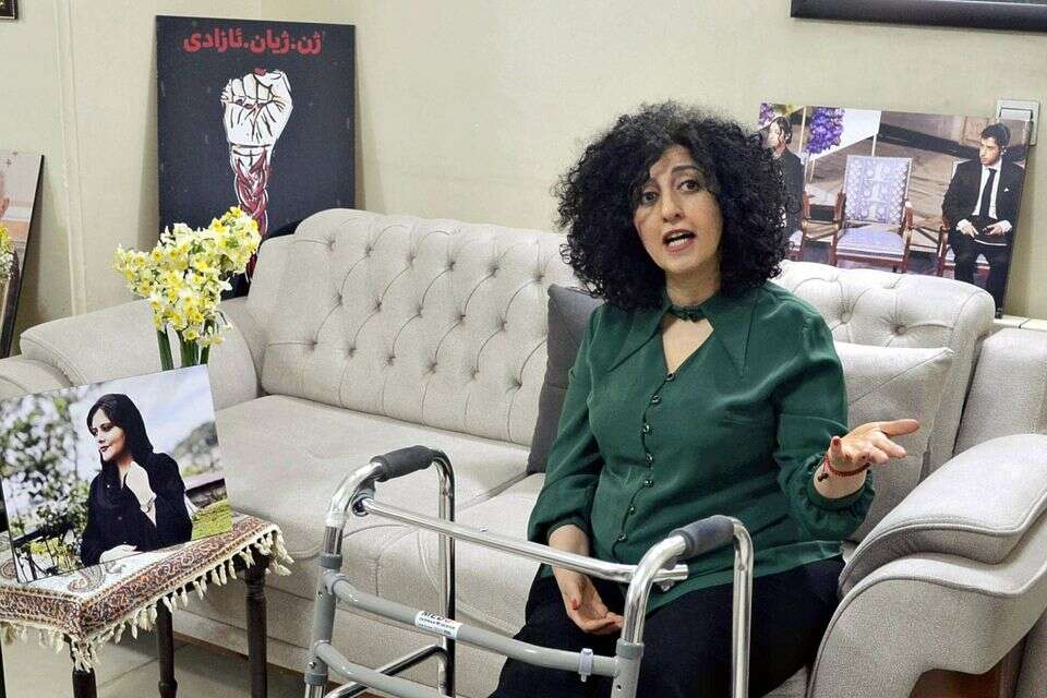 פעילת זכויות האדם האיראנית, נרגס מוחמדי , ללא קרדיט