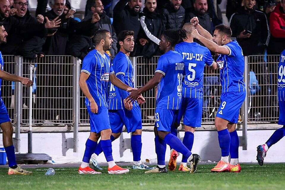 שחקני בני סכנין חוגגים , מאור אלקסלסי