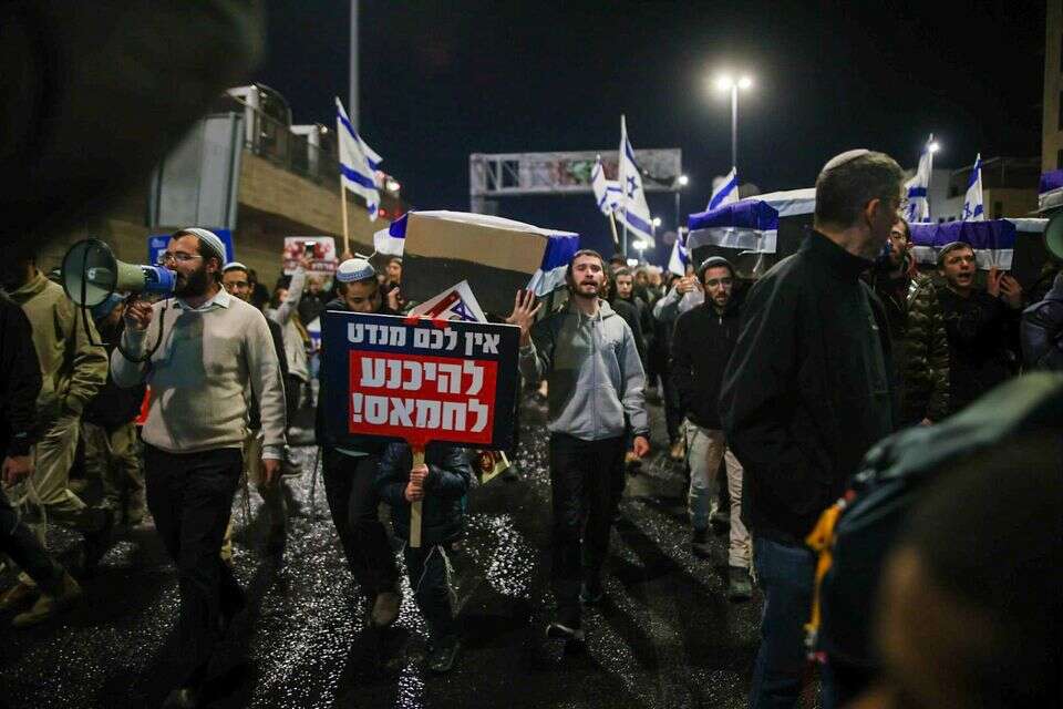 מפגינים נגד עסקת החטופים בירושלים , אורן בן חקון