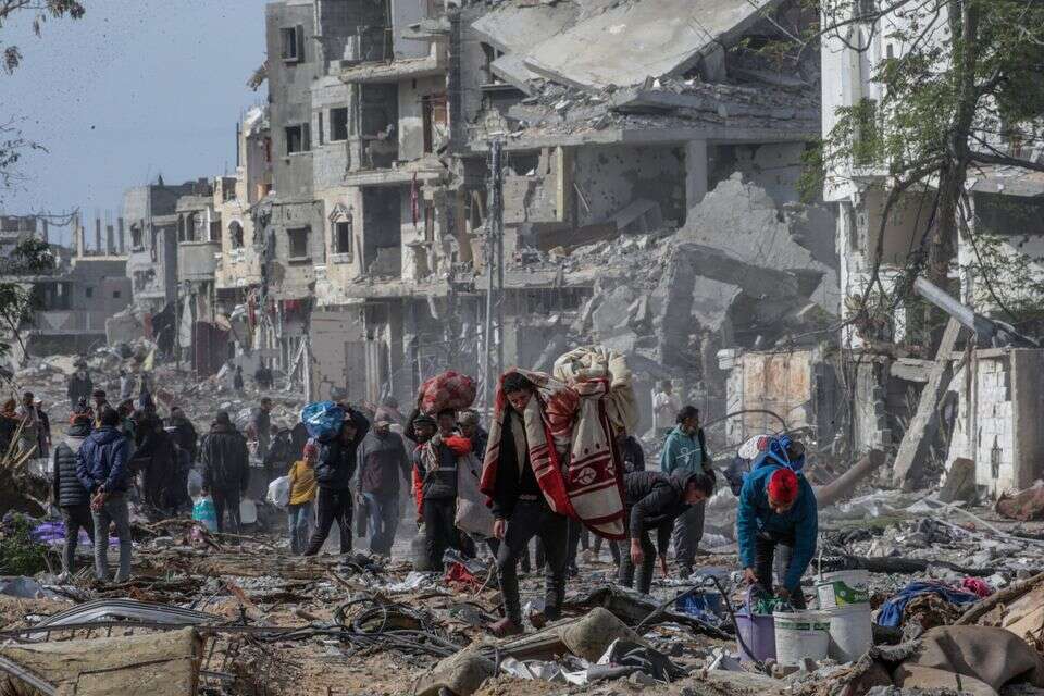 עזתים על רקע ההרס ברפיח לאחר הפסקת האש , אי.פי.איי