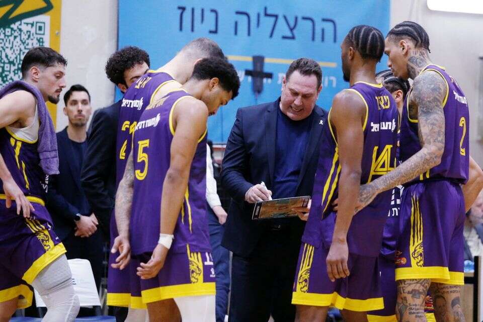 שחקני הפועל חולון , אלן שיבר
