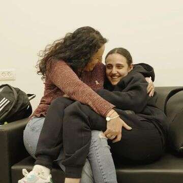 "הריפוי מתחיל": הוליווד מגיבה לחזרת החטופות