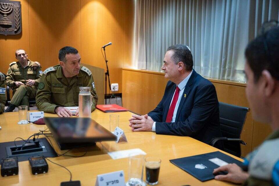 כ"ץ והלוי , שירה קינן, משרד הביטחון