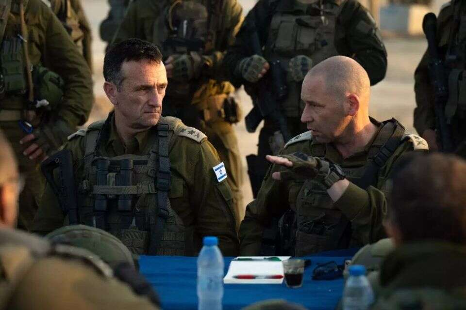 הרמטכ"ל ומפקד פיקוד הדרום ירון פינקלמן , דובר צה"ל