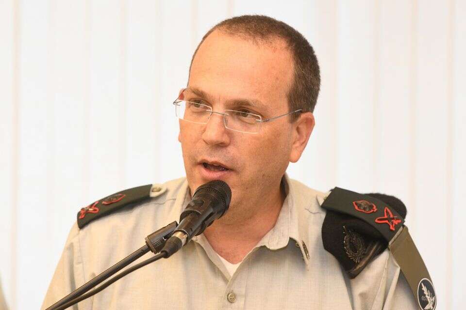 האלוף עודד בסיוק , יוסי זליגר