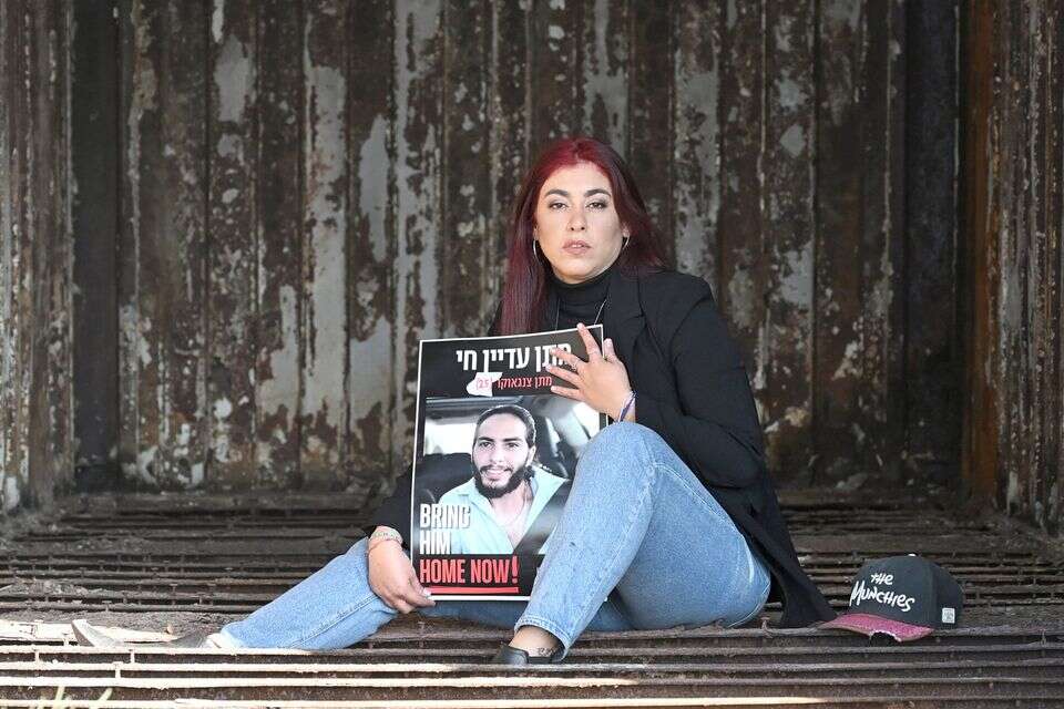 פרטים חדשים על רגעי החטיפה שלה. אילנה גריצ'בסקי , אפרת אשל, איפור: ורד בדוסה רוטרו