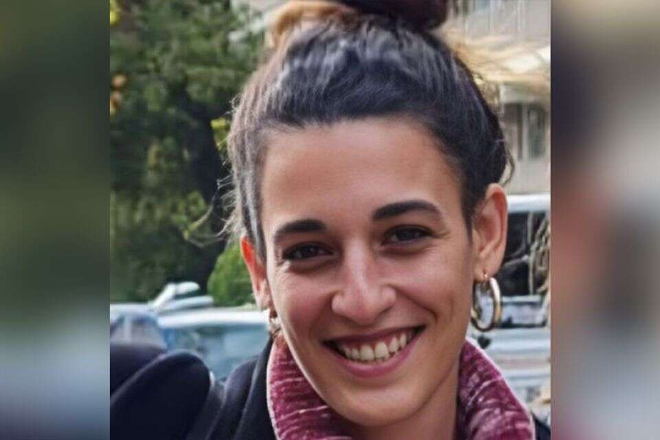 מחכים לה בבית. ארבל יהוד  , ללא
