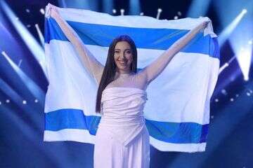 מישראל לעולם: יובל רפאל בכותרות