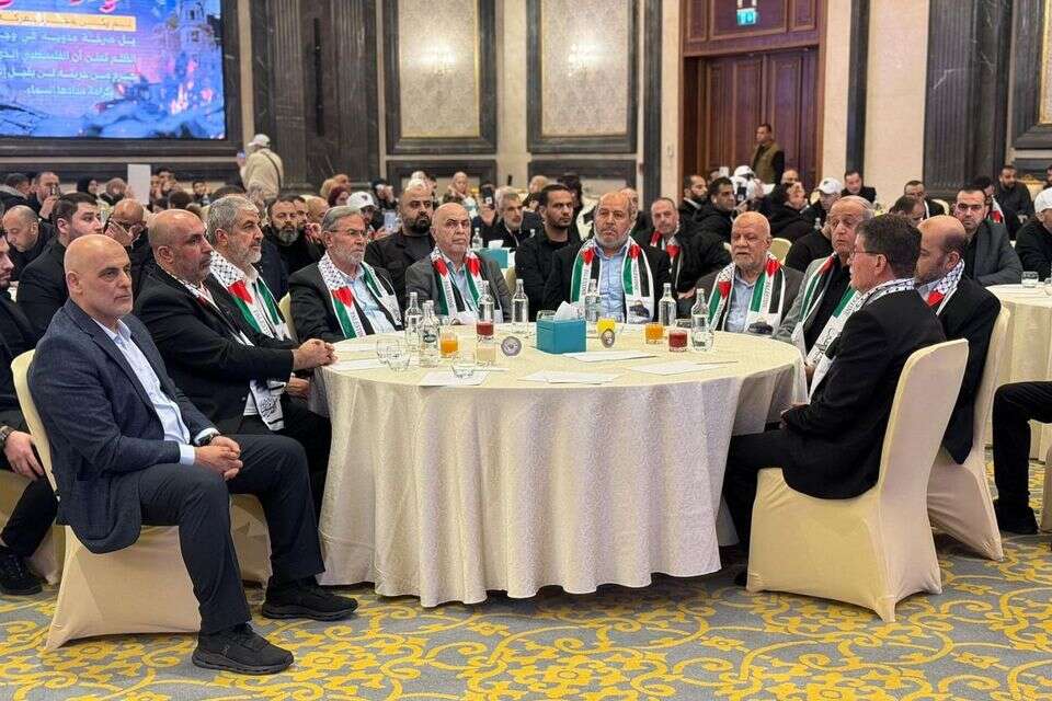 דיווח: משלחת בכירי חמאס תגיע הלילה לקהיר