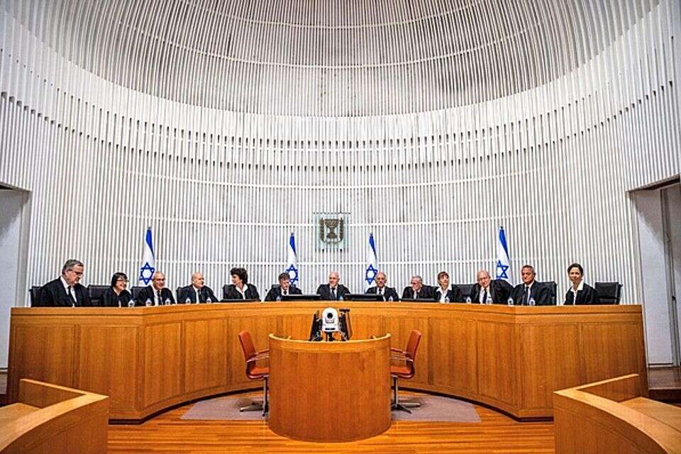 בג"ץ , אורן בן חקון