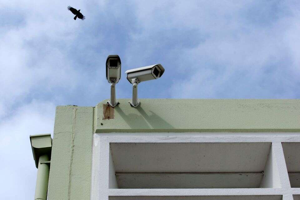 מצלמת אבטחה בבית ספר בהרצליה , עמי שומן