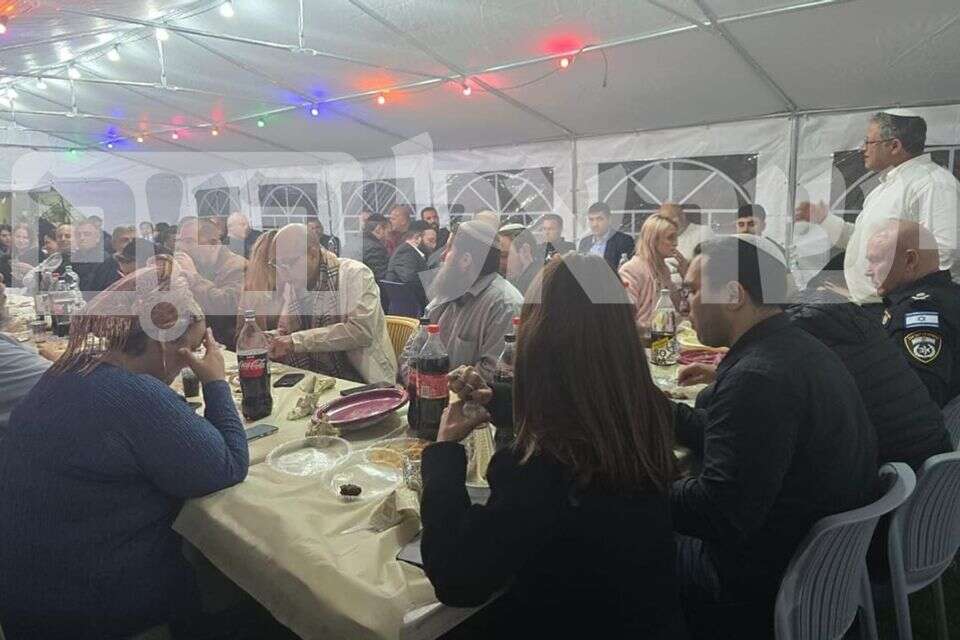 חגיגות יום ההולדת של דורפמן , ללא