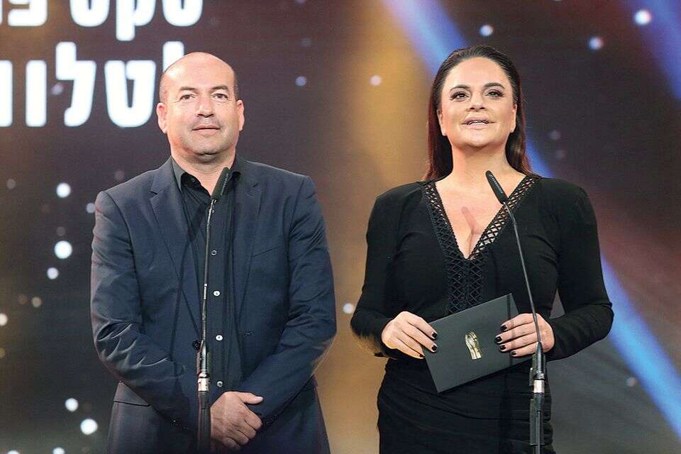 אופירה וברקו  , קוקו