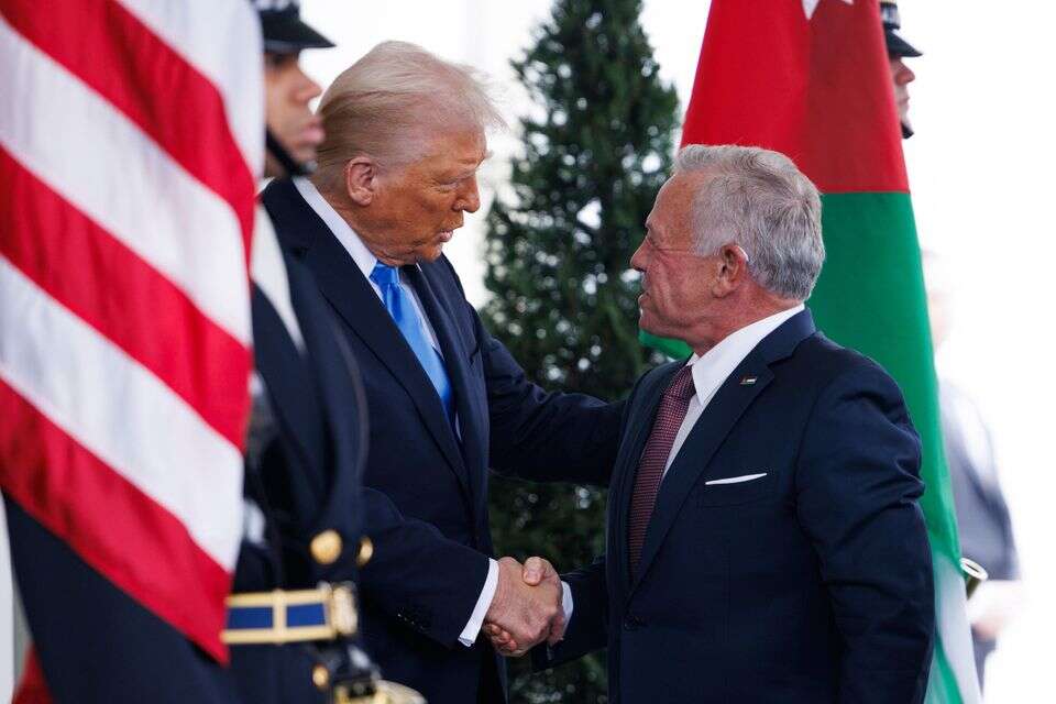 טראמפ מקבל את פניו של מלך ירדן , EPA