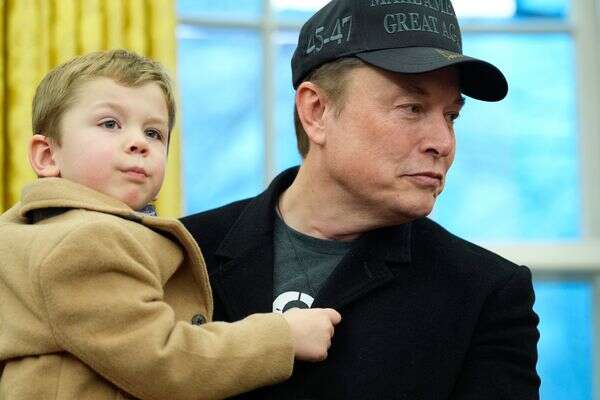 אילון מאסק ובנו X Æ A-Xii, בחדר הסגלגל בבית הלבן  , Alex Brandon