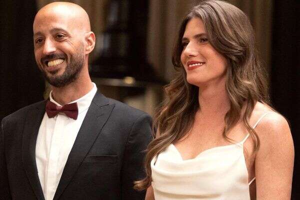 רוב הגולשים בפוסט הימרו שהם יפרדו. נועם ואיזבל ב"חתונה ממבט ראשון" , פיפול פוטוגרפי