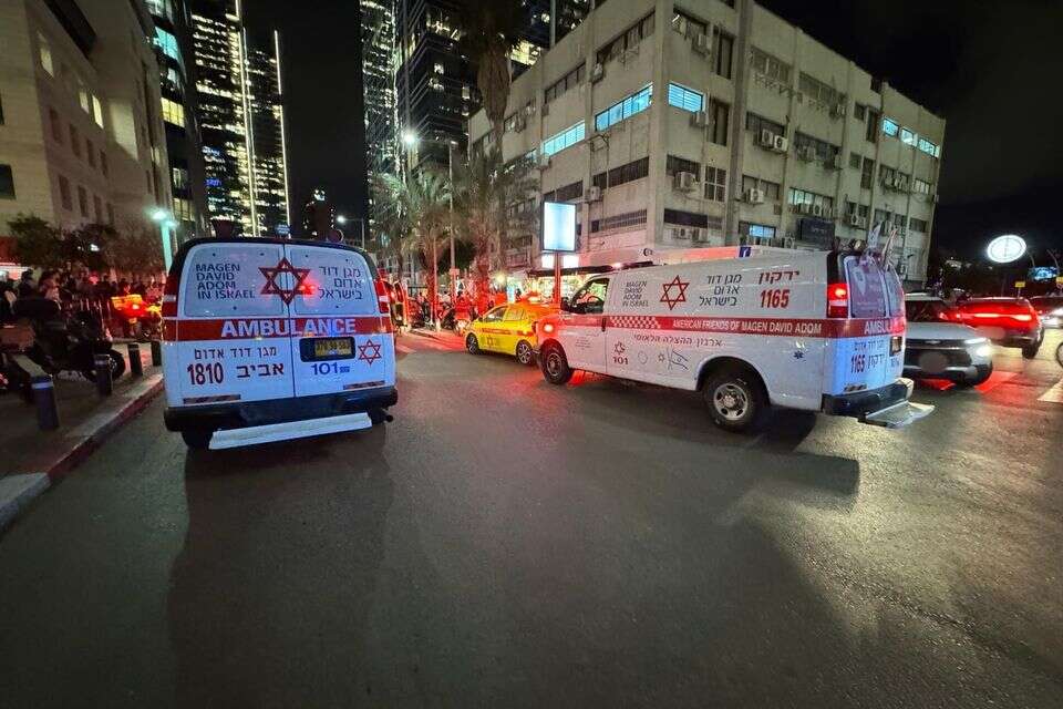 אמבולנס מד"א בבני ברק , .