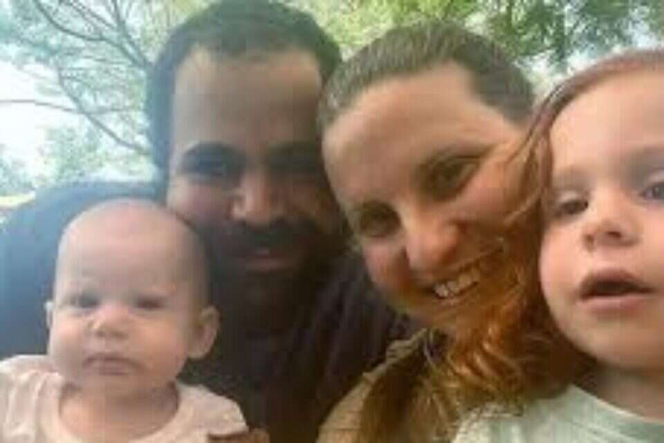שירי ביבס עם אריאל, כפיר ובעלה ירדן , באדיבות המשפחה