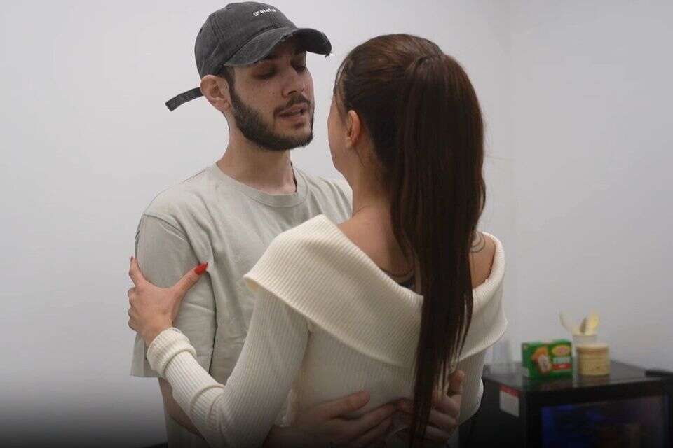 זיו עבוד ואלי-ה כהן ביום השחרור , .דו"צ