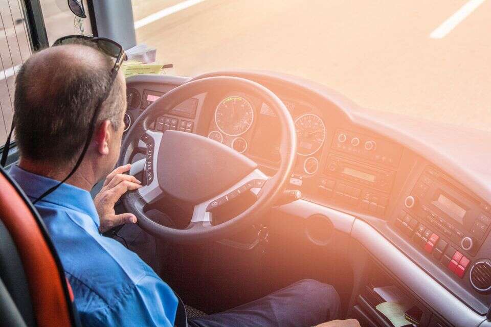 71% מהנשאלים מאמינים כי נהגים מאיצים כדי להספיק לעבור בירוק ו"לגנוב רמזור" (אילוסטרציה) , Getty Images