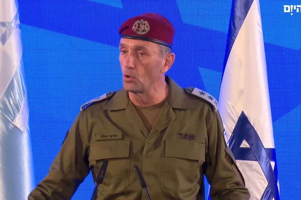 הרמטכל היוצא הרצי הלוי בטקס חילופי הרמטכל , .