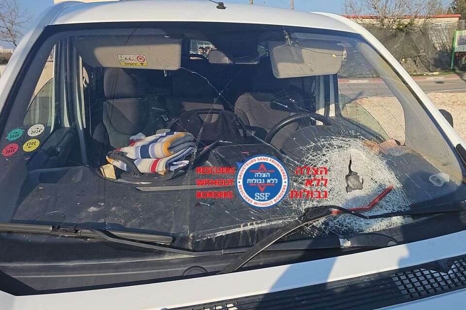 יידוי אבנים בשומרון , הצלה ללא גבולות