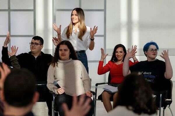 מתוך "ריאיון מיוחד" , קשת 12