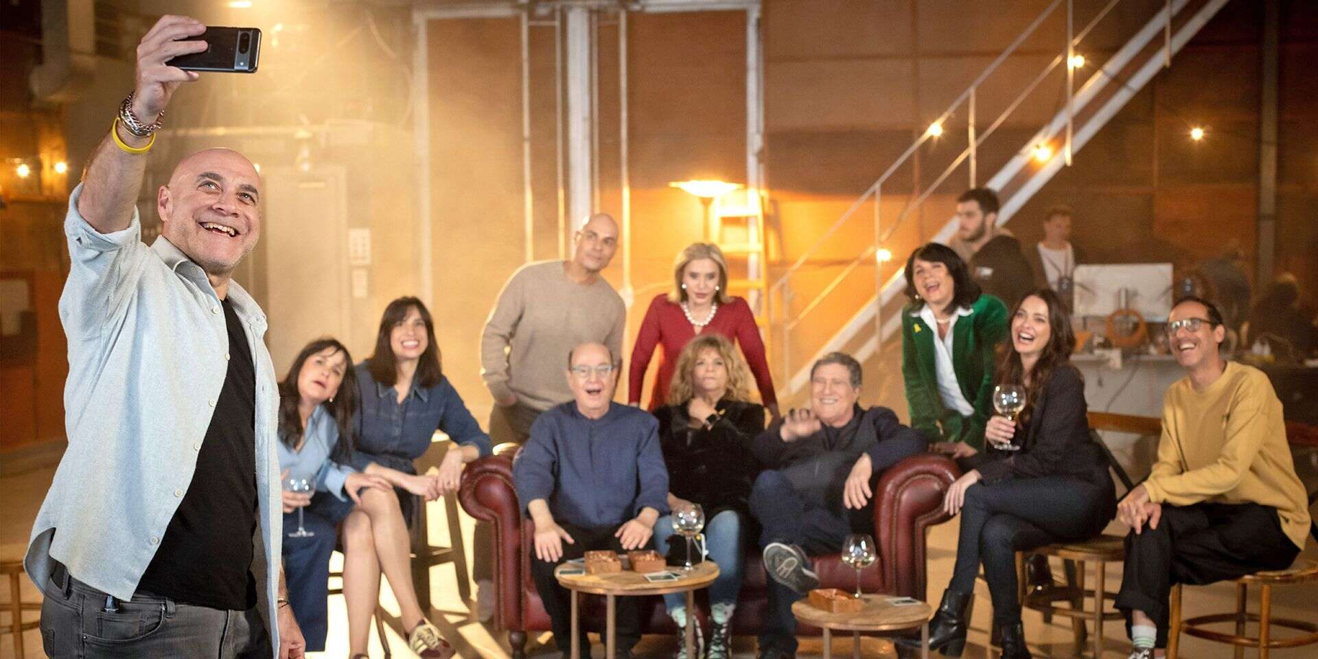 "נדיר מאוד שיש אוסף כזה של כוכבים, בלי משחקי אגו ורק אהבה גדולה". שחקני "סברי מרנן"
, אריק סולטן