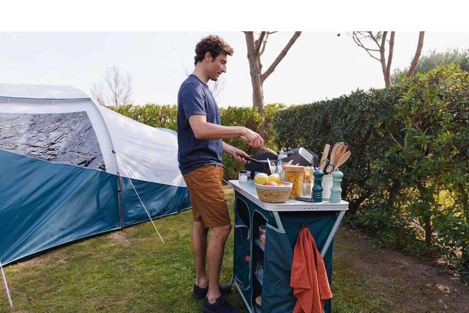 יחידת מטבח לטיולים , באדיבות דקטלון