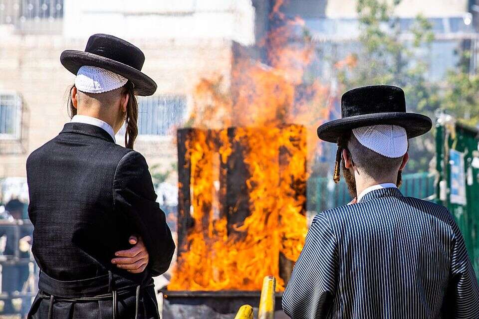 ביעור חמץ , אורן בן חקון