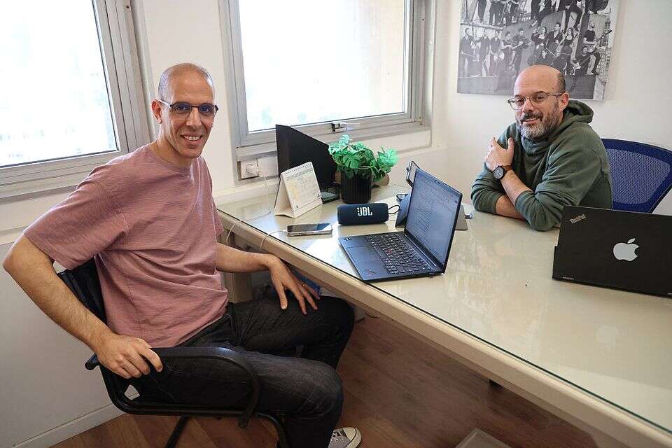 ינץ לוי רועי אופנהיים
 , קוקו