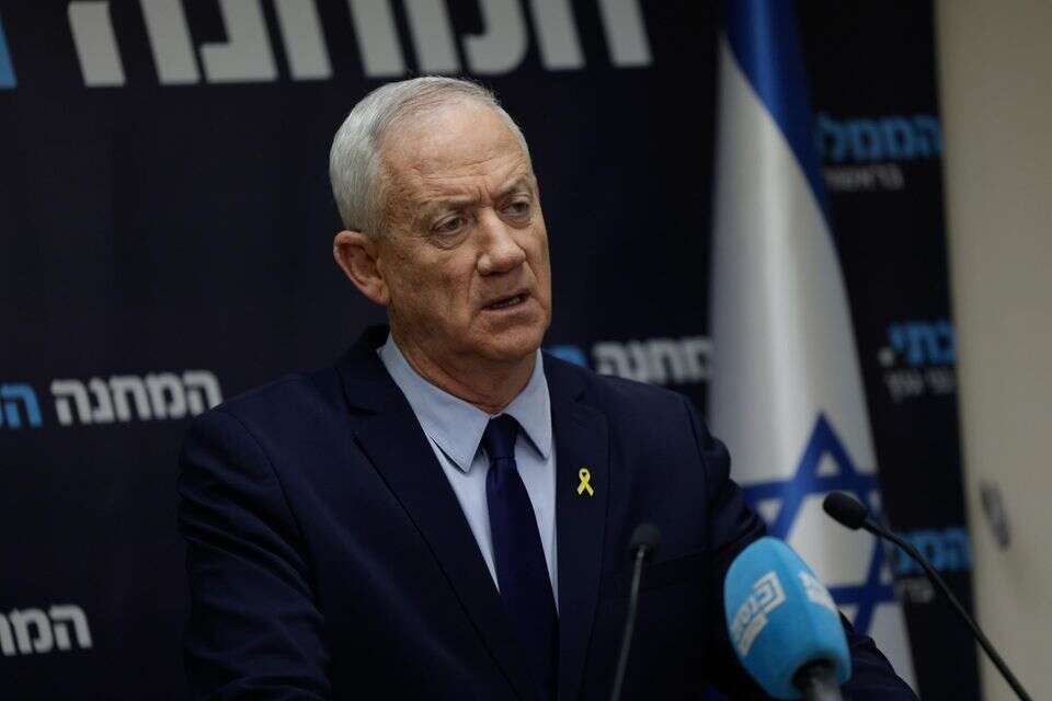 יו"ר המחנה הממלכתי ח"כ בני גנץ: "לא להשאיר אף אחד מאחור, ליזום, להשתמש בכל האמצעים" , אורן בן חקון