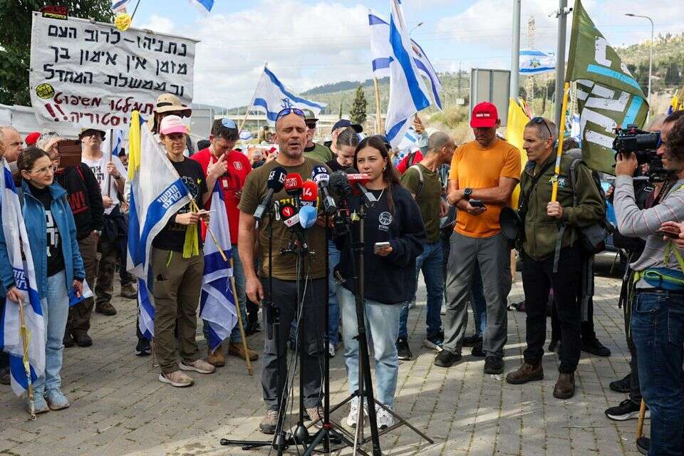 הצהרת אחים לנשק בעקבות פיטורי ראש השב"כ וחזרת בן גביר לממשלה , אורן בן חקון