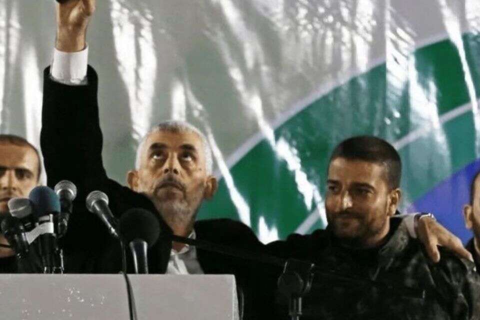 מפקד גדודי קסאם, אוסאמה טבש ויחיא סינוואר , רשתות ערביות
