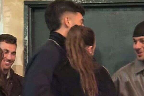 ליר ושחר מתקדמים , ללא קרדיט