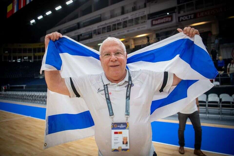 פיני גרשון , FIBA