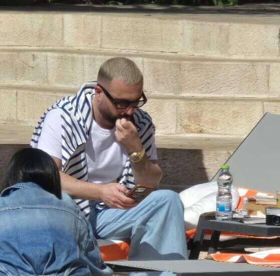 עומר אדם בצילומים , 