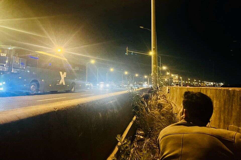 נוסעים סמוך לנתב"ג מתגוננים , לידור סולטן