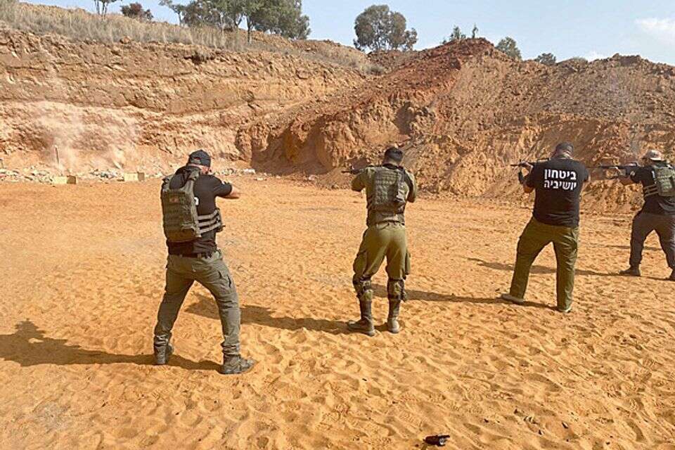 אימוני כיתות כוננות (ארכיון) , באדיבות פורום "הנני"