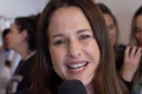 נשיקה לוהטת. יעל אודם , אינסטגרם